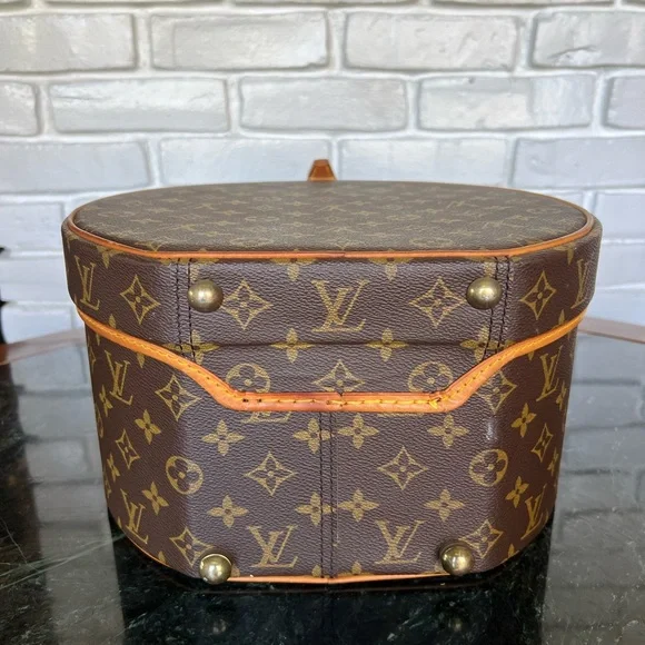 Louis Vuitton Hat Box Monogram Boite Chapo 30 with address tag and 2 keys - Picture 9 of 14
